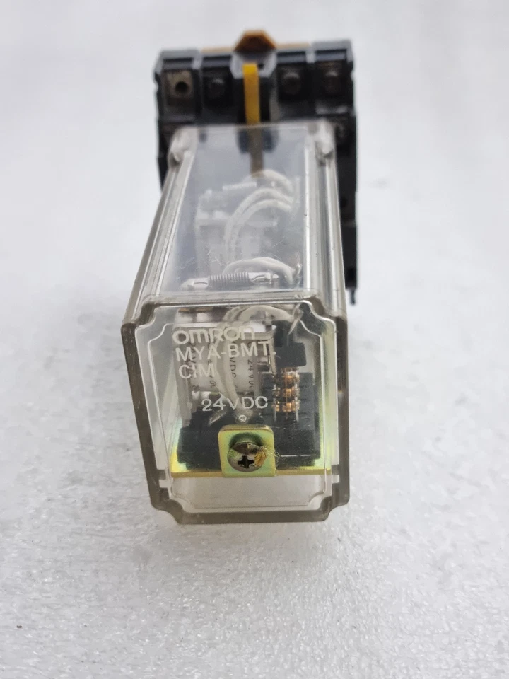 Omron MYA-BMT CIM 24VDC Power Relay With Base Unit Free Ship